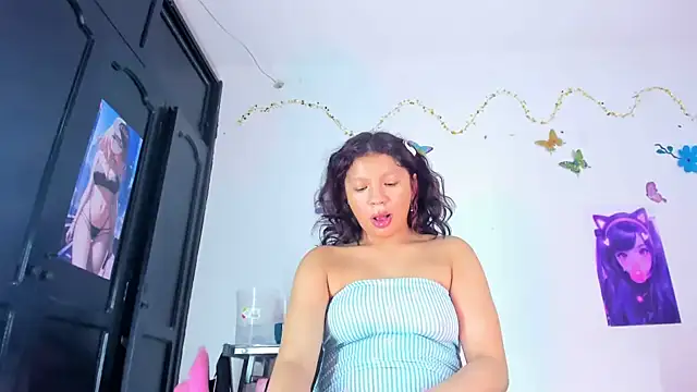 Emily Coper18 online show from 02-08-25, 04:57