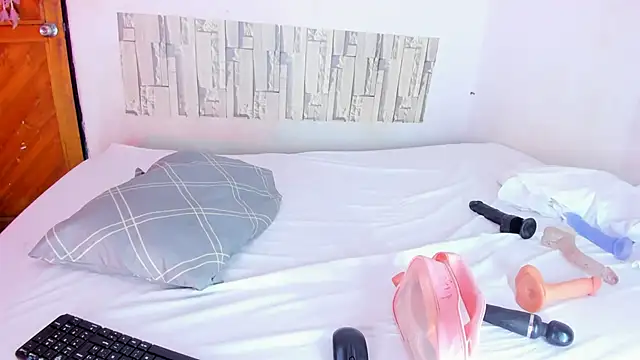 Emily Coper18 online show from 03-22-25, 11:31