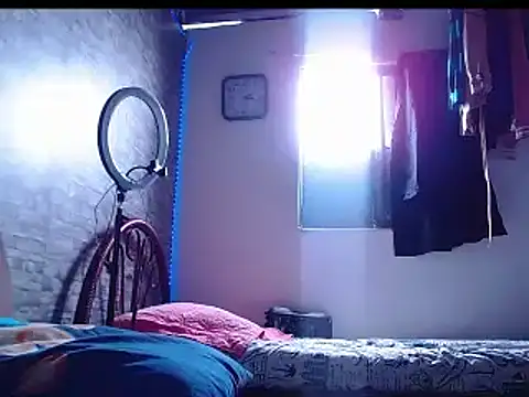 Snapshot of bulguehot chatting on 02-09-25, 07:19 bulguehot online show from 02-09-25, 07:19