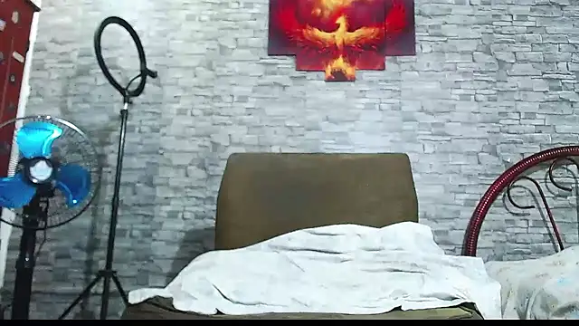 Snapshot of bulguehot chatting on 10-05-25, 10:40 bulguehot online show from 10-05-25, 10:40