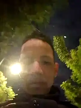 andresperezf online show from 11-05-25, 06:02