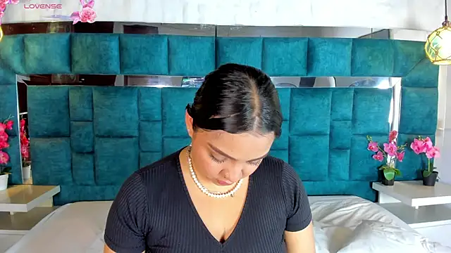 Abril Gomez06 online show from 06-12-26, 08:30