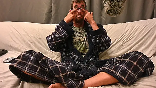 joeiandola online show from 09-29-25, 08:24