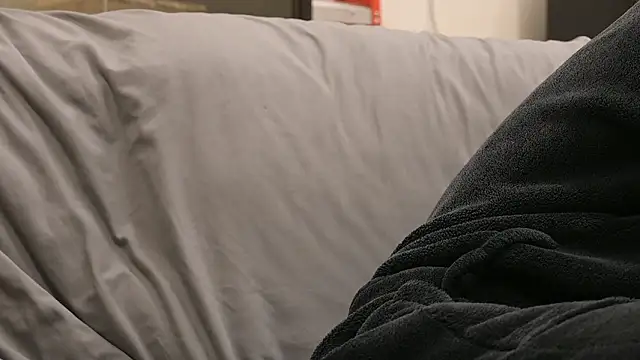 Snapshot of joeiandola chatting on 03-04-26, 04:02 joeiandola online show from 03-04-26, 04:02