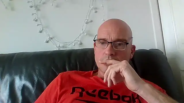 Snapshot of mrtickle0025 chatting on 10-06-25, 09:29 mrtickle0025 online show from 10-06-25, 09:29