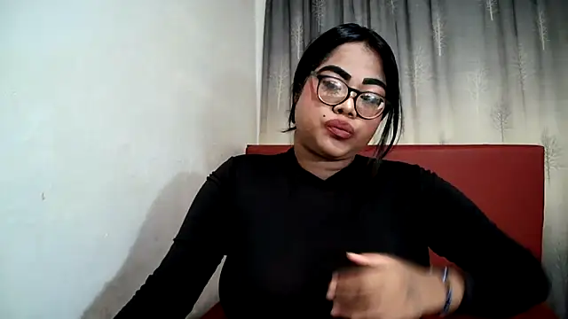 Snapshot of Indian_Lola00 chatting on 02-11-25, 06:11 Indian Lola00 online show from 02-11-25, 06:11