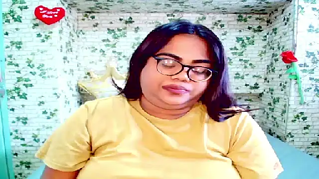 Snapshot of Indian_Lola00 chatting on 09-14-25, 08:13 Indian Lola00 online show from 09-14-25, 08:13