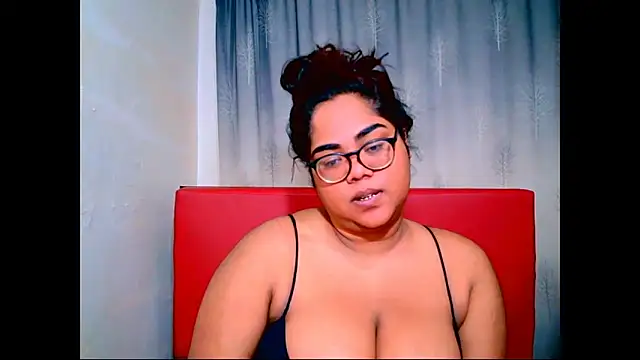 Snapshot of Indian_Lola00 chatting on 10-23-25, 05:23 Indian Lola00 online show from 10-23-25, 05:23