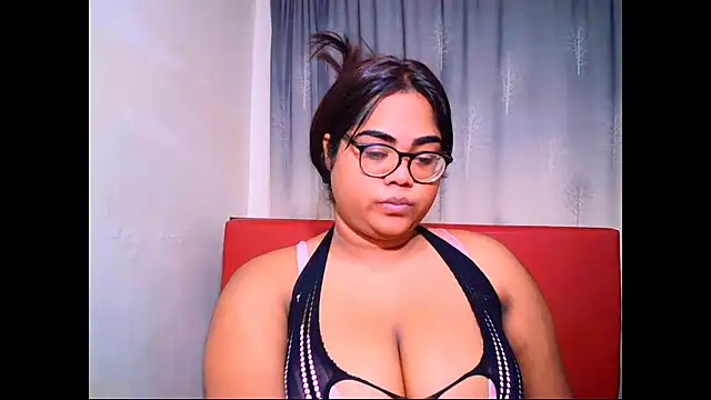 Snapshot of Indian_Lola00 chatting on 11-03-25, 05:36 Indian Lola00 online show from 11-03-25, 05:36