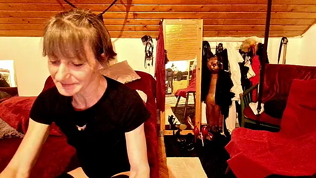 Hot Colettte online show from 03-20-26, 09:41