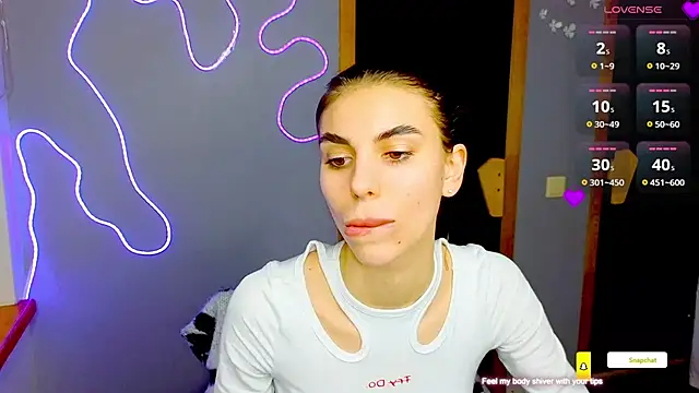 EmmyGreans online show from 02-04-25, 03:57