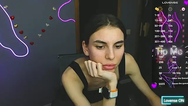 EmmyGreans online show from 03-06-25, 03:45