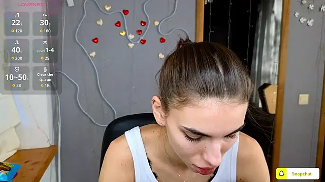 EmmyGreans online show from 10-04-25, 05:38