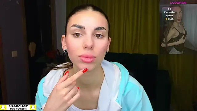 EmmyGreans online show from 03-24-26, 06:40