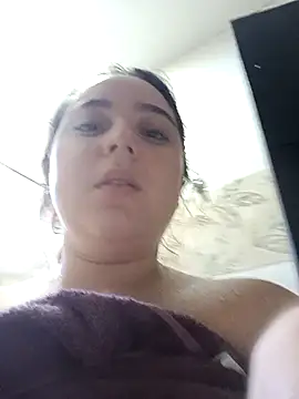 LunaGil1 online show from 01-07-25, 04:16