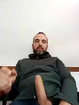 leon3875 online show from 12-02-24, 03:25