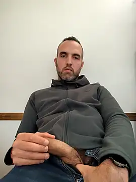 leon3875 online show from 09-12-25, 03:34