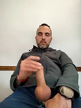 leon3875 online show from 11-21-25, 03:22