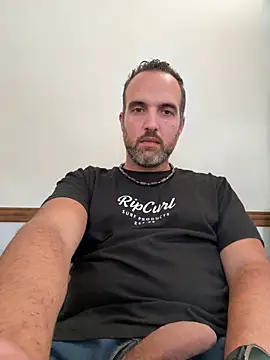 Snapshot of leon3875 chatting on 02-20-26, 05:24 leon3875 online show from 02-20-26, 05:24