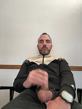 Snapshot of leon3875 chatting on 03-27-26, 03:34 leon3875 online show from 03-27-26, 03:34