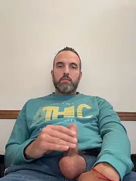 Snapshot of leon3875 chatting on 04-09-26, 03:39 leon3875 online show from 04-09-26, 03:39