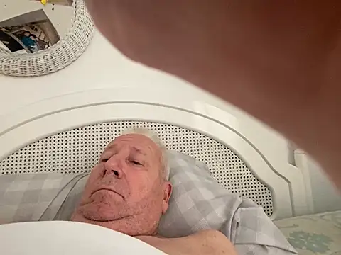 Snapshot of Bossinmidd12 chatting on 12-11-24, 09:30 Bossinmidd12 online show from 12-11-24, 09:30