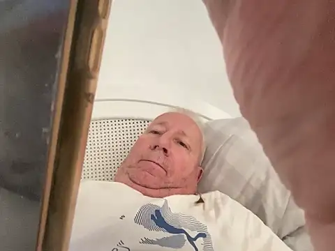 Snapshot of Bossinmidd12 chatting on 01-23-25, 09:50 Bossinmidd12 online show from 01-23-25, 09:50