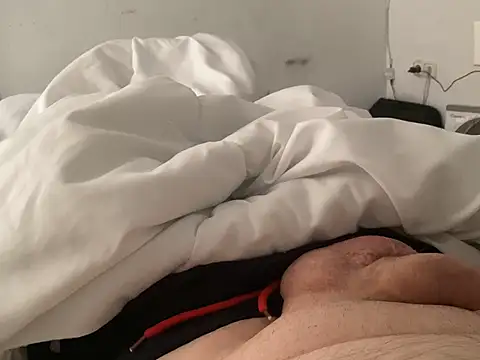 Snapshot of Bossinmidd12 chatting on 01-26-25, 12:22 Bossinmidd12 online show from 01-26-25, 12:22