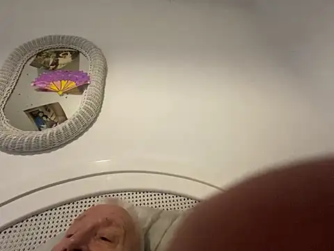 Snapshot of Bossinmidd12 chatting on 02-08-25, 10:51 Bossinmidd12 online show from 02-08-25, 10:51