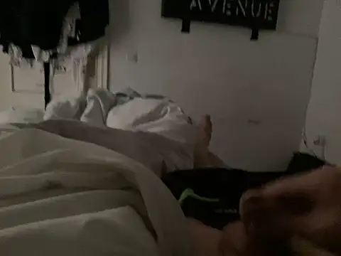 Snapshot of Bossinmidd12 chatting on 03-08-25, 11:58 Bossinmidd12 online show from 03-08-25, 11:58