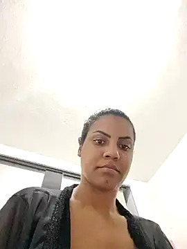 Snapshot of Bella_Anjoss chatting on 01-03-25, 01:05 Bella Anjoss online show from 01-03-25, 01:05