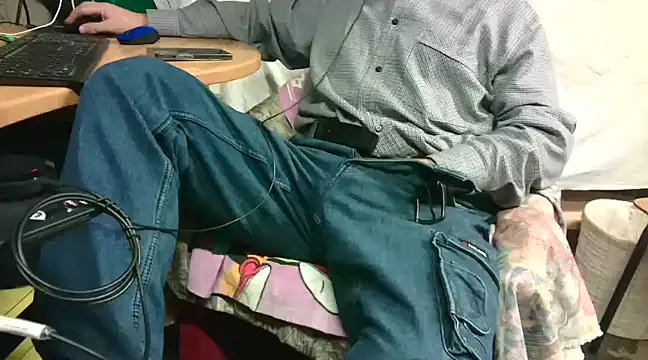 Giulio35 Pika online show from 12-14-24, 02:21