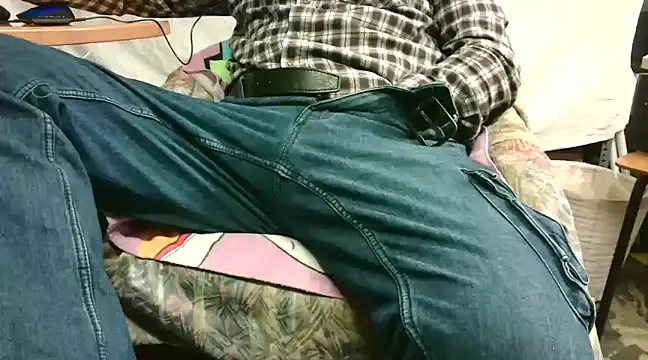 Giulio35 Pika online show from 12-22-24, 01:55