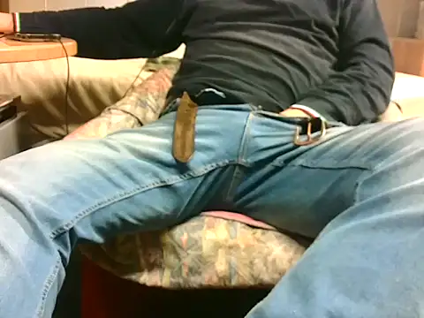 Snapshot of Giulio35_Pika chatting on 03-24-26, 05:12 Giulio35 Pika online show from 03-24-26, 05:12