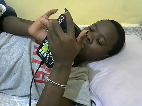 Snapshot of hey_its_andreana chatting on 01-27-25, 07:56 hey its andreana online show from 01-27-25, 07:56