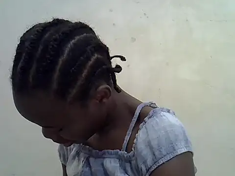 Snapshot of hey_its_andreana chatting on 10-08-25, 01:31 hey its andreana online show from 10-08-25, 01:31