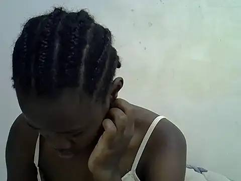 Snapshot of hey_its_andreana chatting on 10-14-25, 06:09 hey its andreana online show from 10-14-25, 06:09