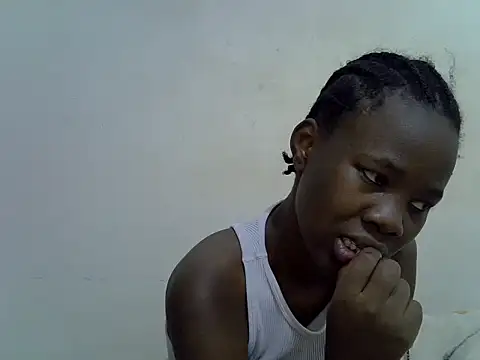 Snapshot of hey_its_andreana chatting on 10-18-25, 11:38 hey its andreana online show from 10-18-25, 11:38