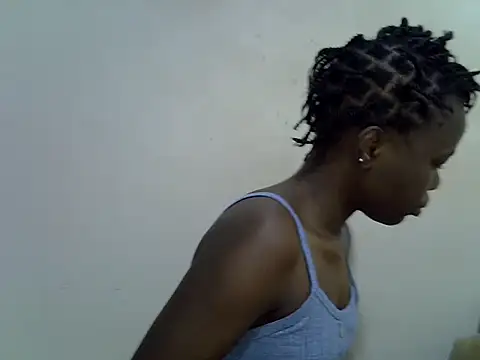 Snapshot of hey_its_andreana chatting on 01-18-26, 12:14 hey its andreana online show from 01-18-26, 12:14