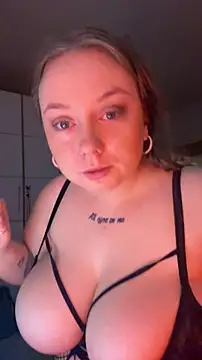 chloetarducci online show from 02-08-26, 07:39