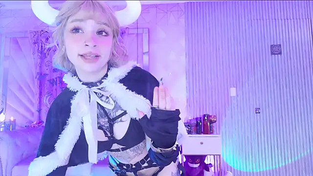 zephirahabney online show from 12-13-25, 07:53