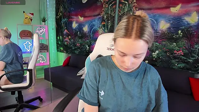 TiffanyBatson online show from 01-28-25, 05:32