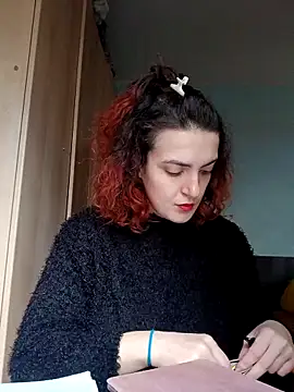 Snapshot of LadyMinnie chatting on 10-26-25, 02:12 LadyMinnie online show from 10-26-25, 02:12