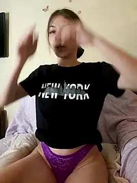 AntoniaHottie online show from 03-13-25, 05:18