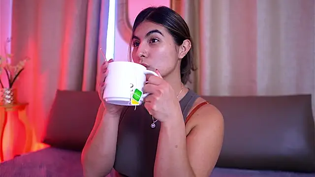 ShelleyMorell online show from 10-02-25, 01:07