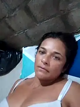 Snapshot of GiveLove1 chatting on 01-16-26, 08:35 GiveLove1 online show from 01-16-26, 08:35