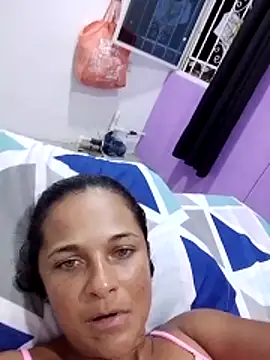 Snapshot of GiveLove1 chatting on 01-18-26, 03:54 GiveLove1 online show from 01-18-26, 03:54