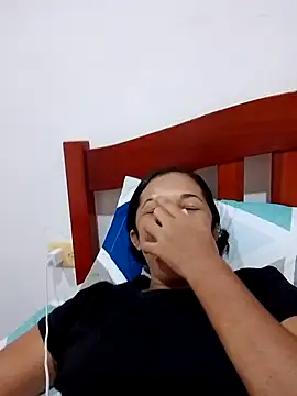 Snapshot of GiveLove1 chatting on 02-02-26, 03:44 GiveLove1 online show from 02-02-26, 03:44