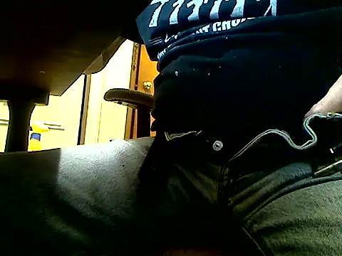 markluvskitty online show from 12-17-25, 01:39