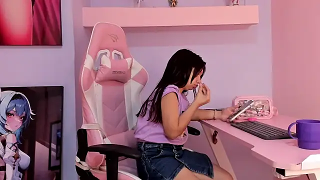 CharlotteMuller online show from 05-03-26, 08:37